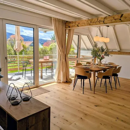 - Alpenblick & Pure Erholung Semesterbostad *